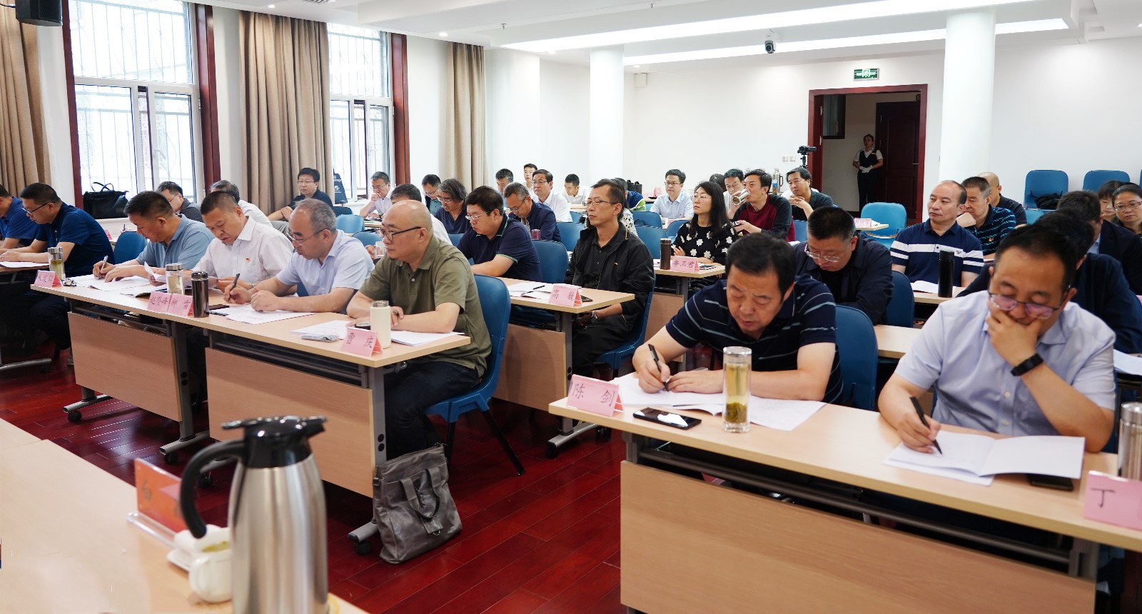 1625218768379040313.jpg 2.jpg